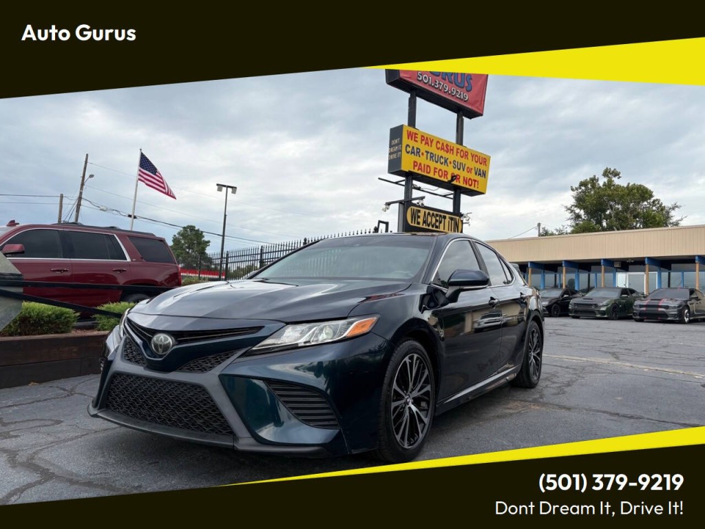2019 Toyota Camry Image 1