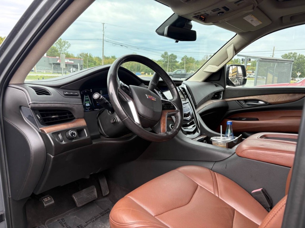 2020 Cadillac Escalade Image 9