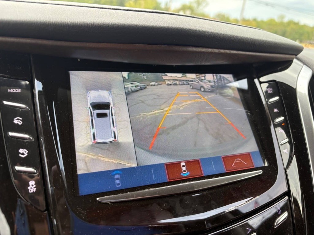 2020 Cadillac Escalade Image 17