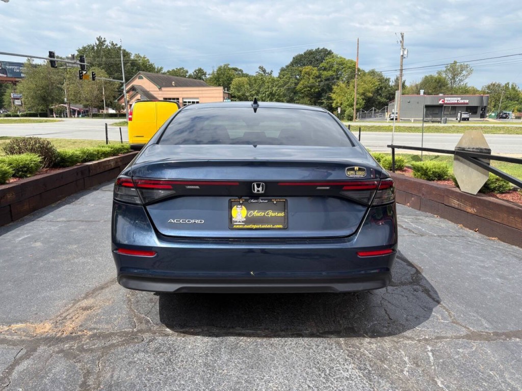 2023 Honda Accord Image 6