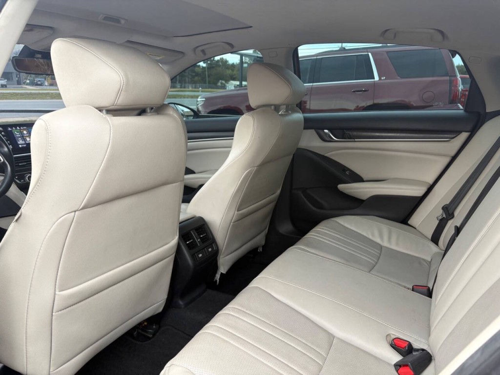 2021 Honda Accord Image 12