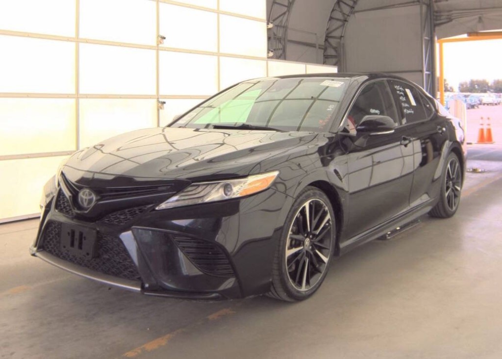 2020 Toyota Camry Image 2