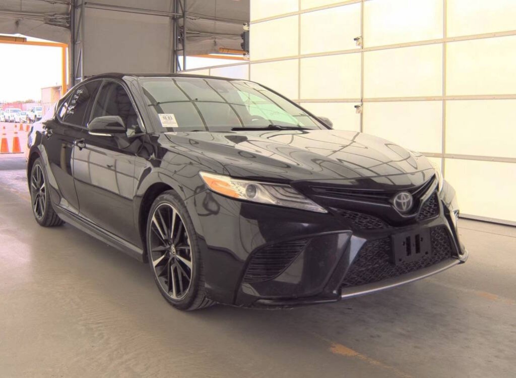 2020 Toyota Camry Image 3