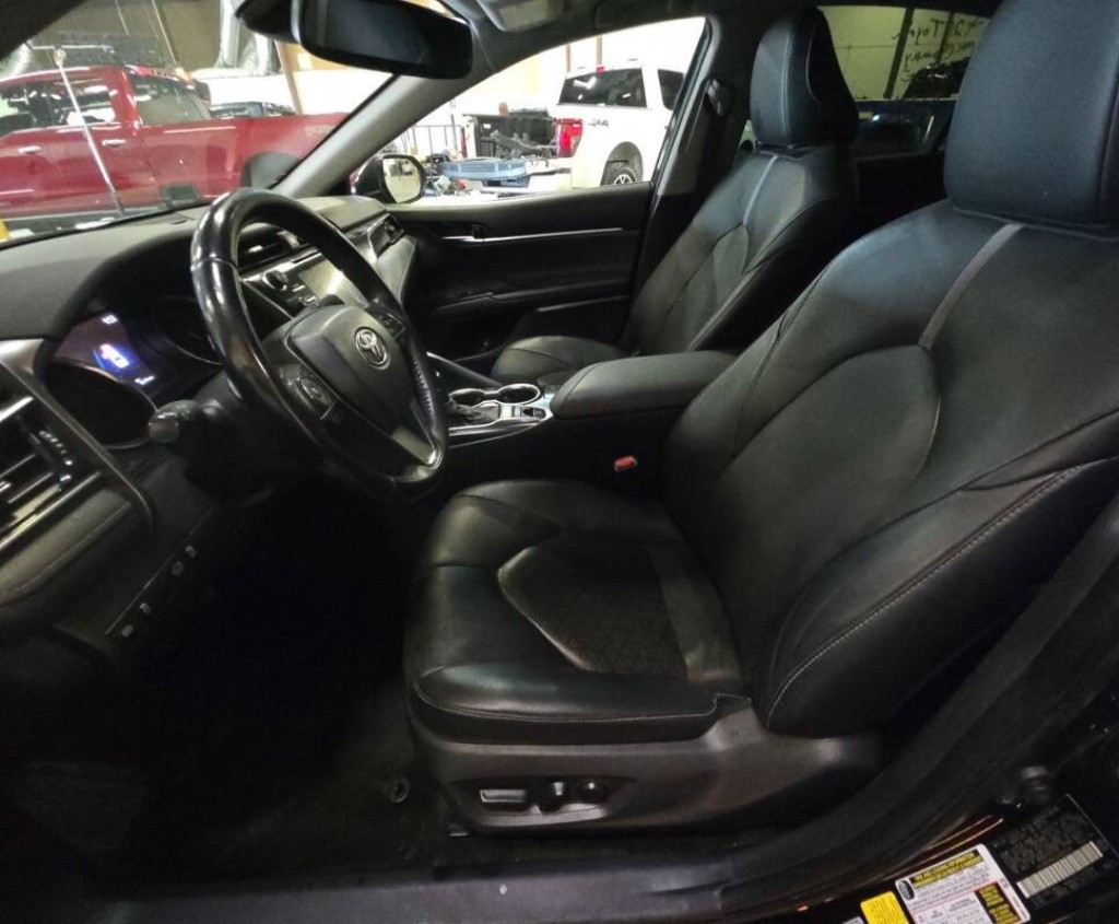 2020 Toyota Camry Image 6