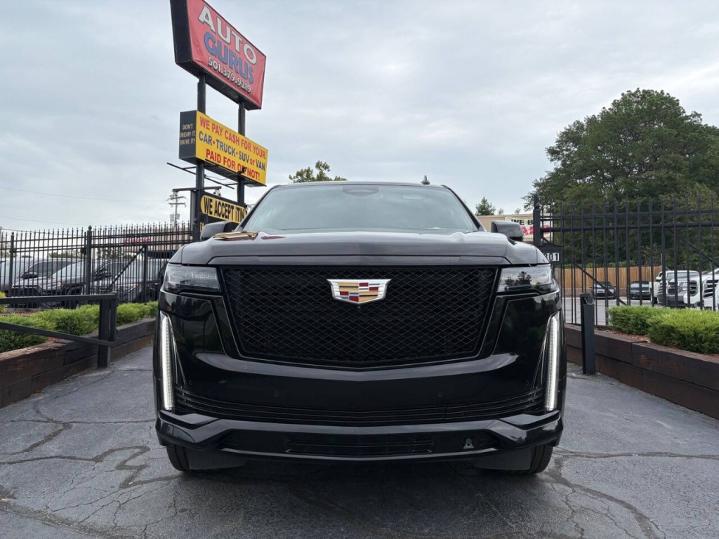 2022 Cadillac Escalade Image 3