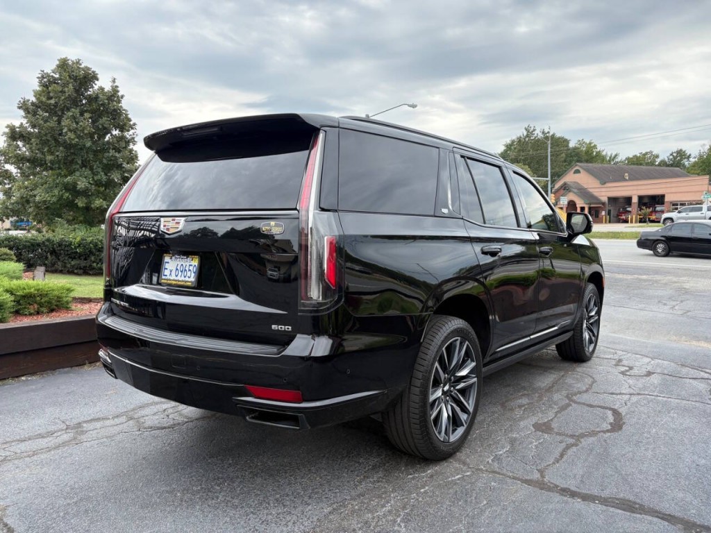 2022 Cadillac Escalade Image 5