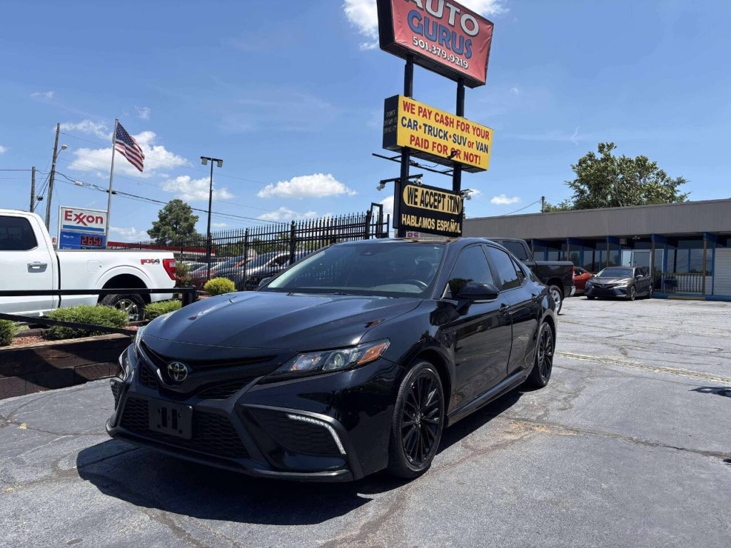 2022 Toyota Camry Image 2