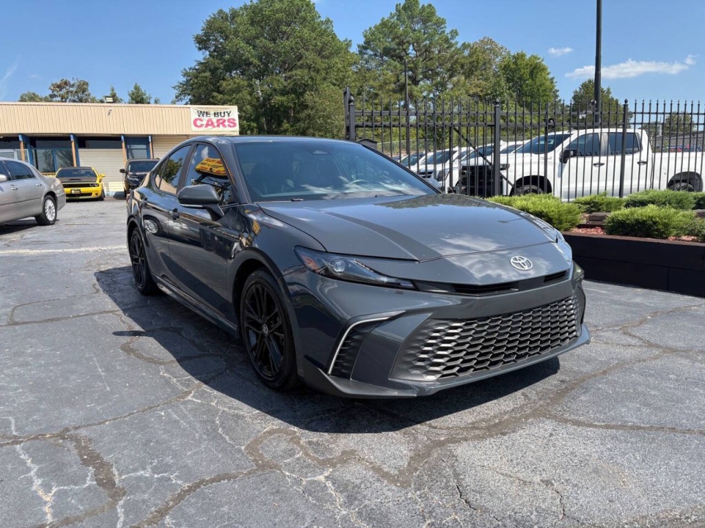 2025 Toyota Camry Image 4