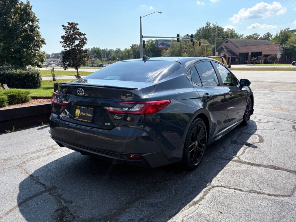 2025 Toyota Camry Image 5