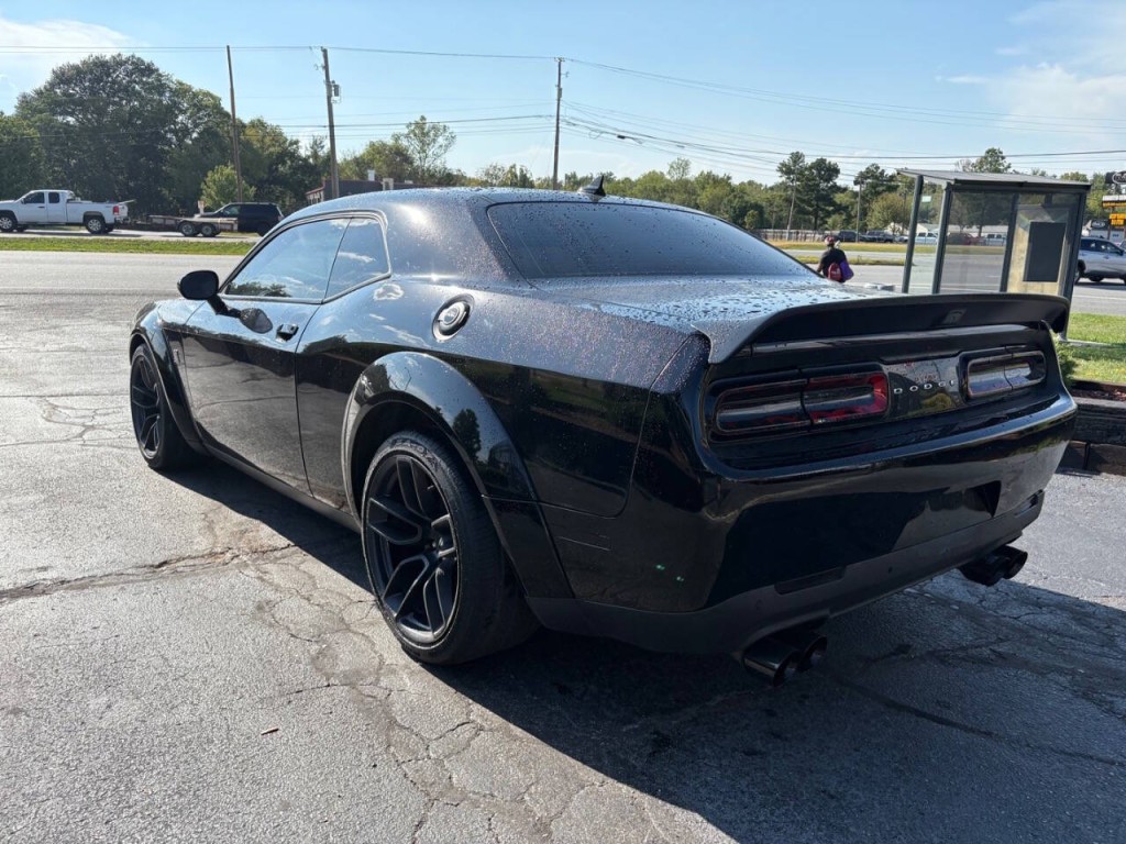 2021 Dodge Challenger Image 7