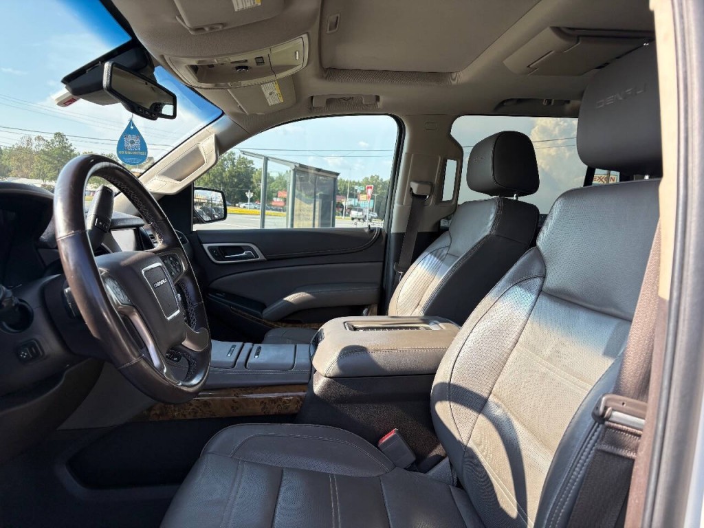 2016 GMC Yukon Image 10
