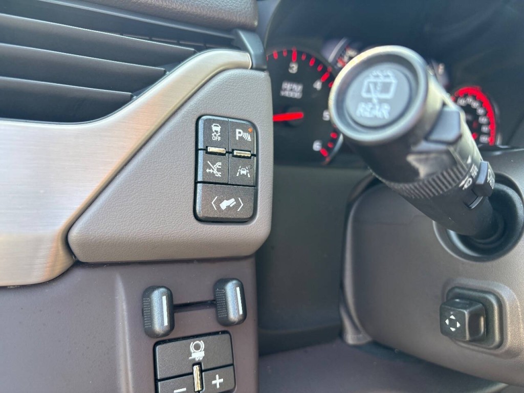 2016 GMC Yukon Image 16