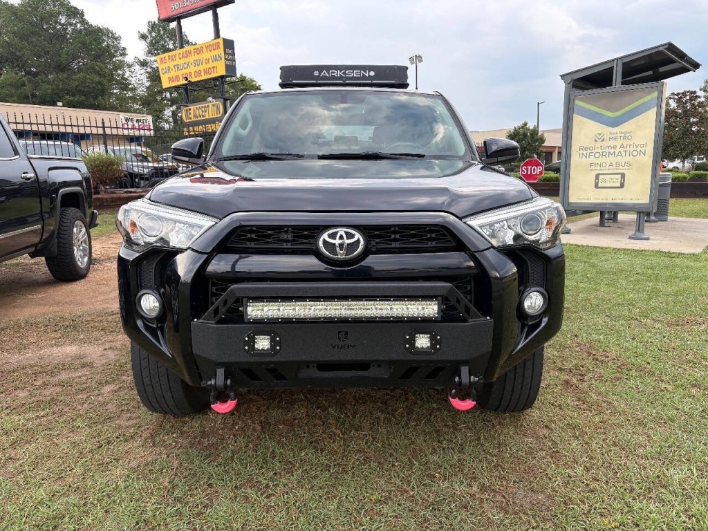 2018 Toyota 4Runner Image 3