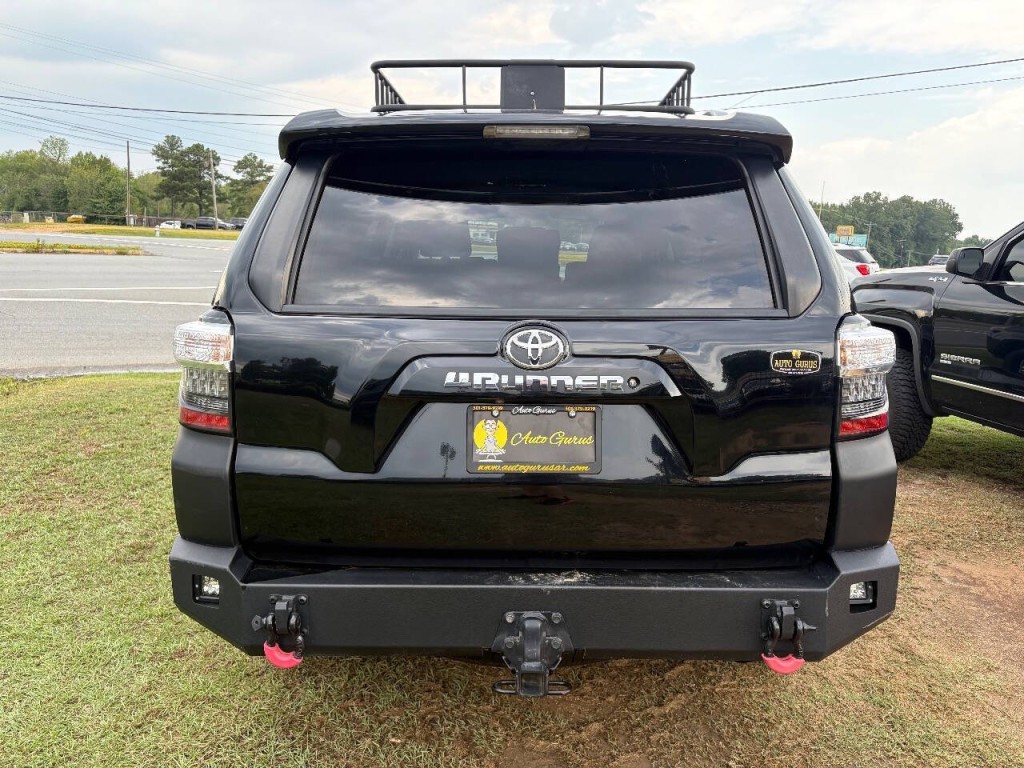 2018 Toyota 4Runner Image 6