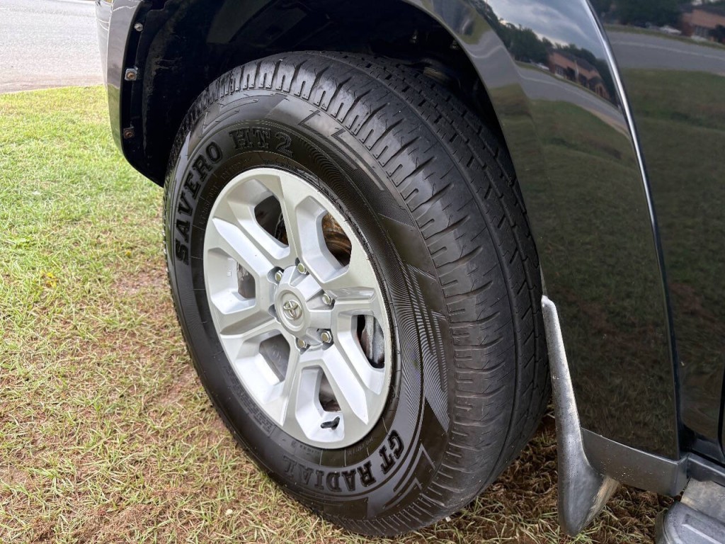 2018 Toyota 4Runner Image 8