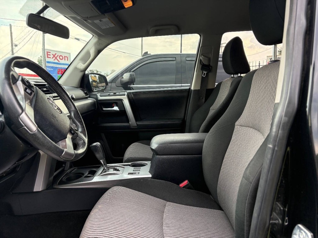2018 Toyota 4Runner Image 10