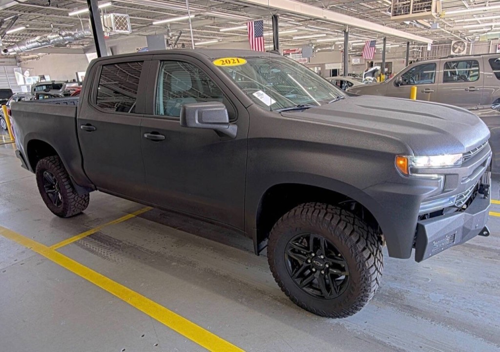 2021 Chevrolet Silverado 1500 Image 3