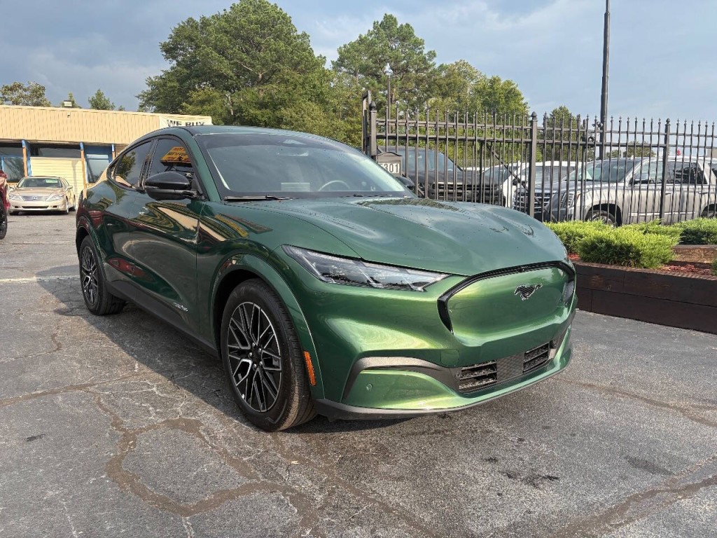 2025 Ford Mustang Image 3