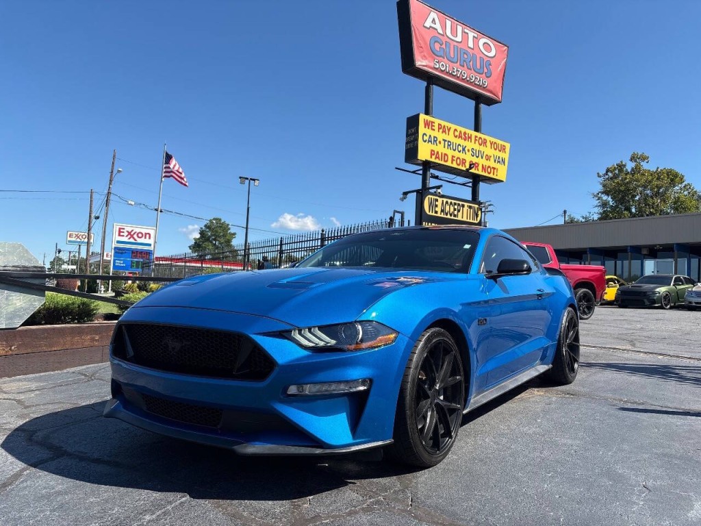2021 Ford Mustang Image 2