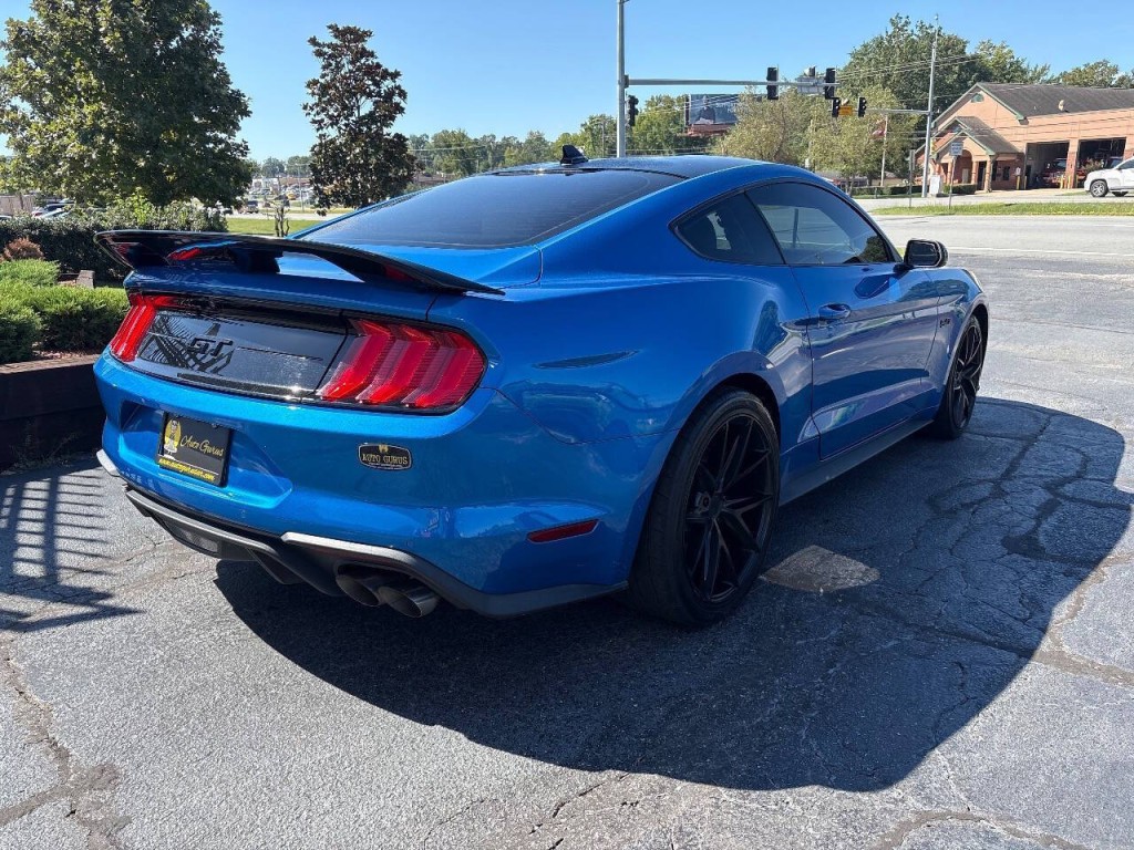 2021 Ford Mustang Image 5