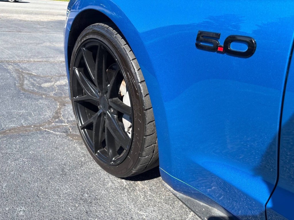 2021 Ford Mustang Image 8