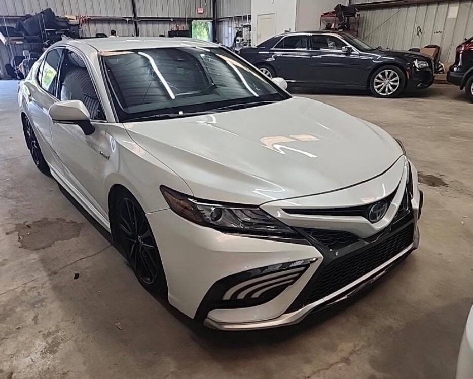 2021 Toyota Camry Image 2