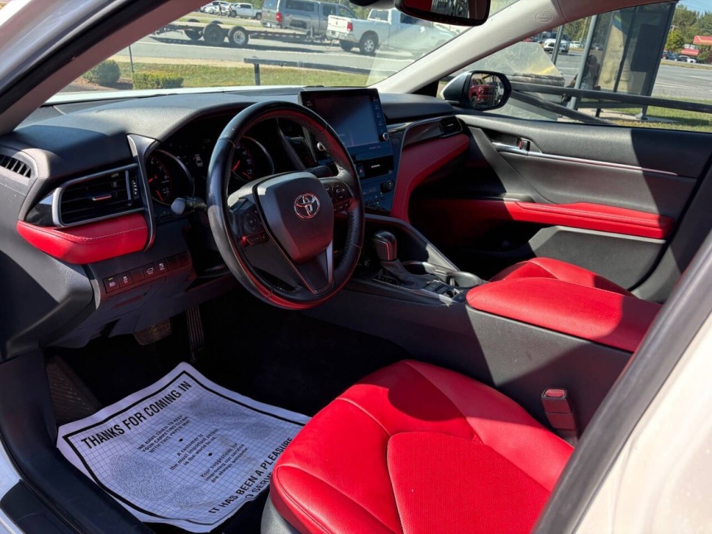 2021 Toyota Camry Image 9