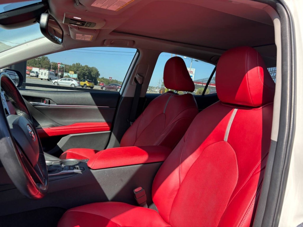 2021 Toyota Camry Image 11