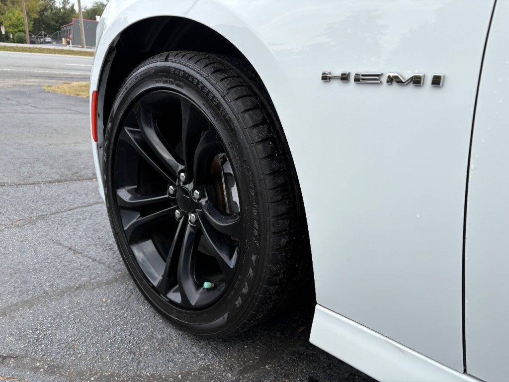2021 Dodge Charger Image 8