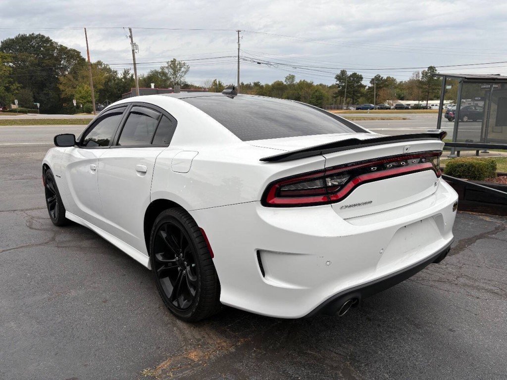 2021 Dodge Charger Image 8