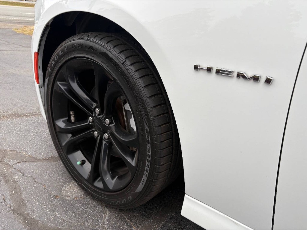 2021 Dodge Charger Image 9