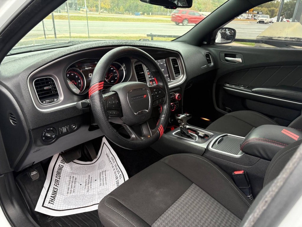 2021 Dodge Charger Image 10