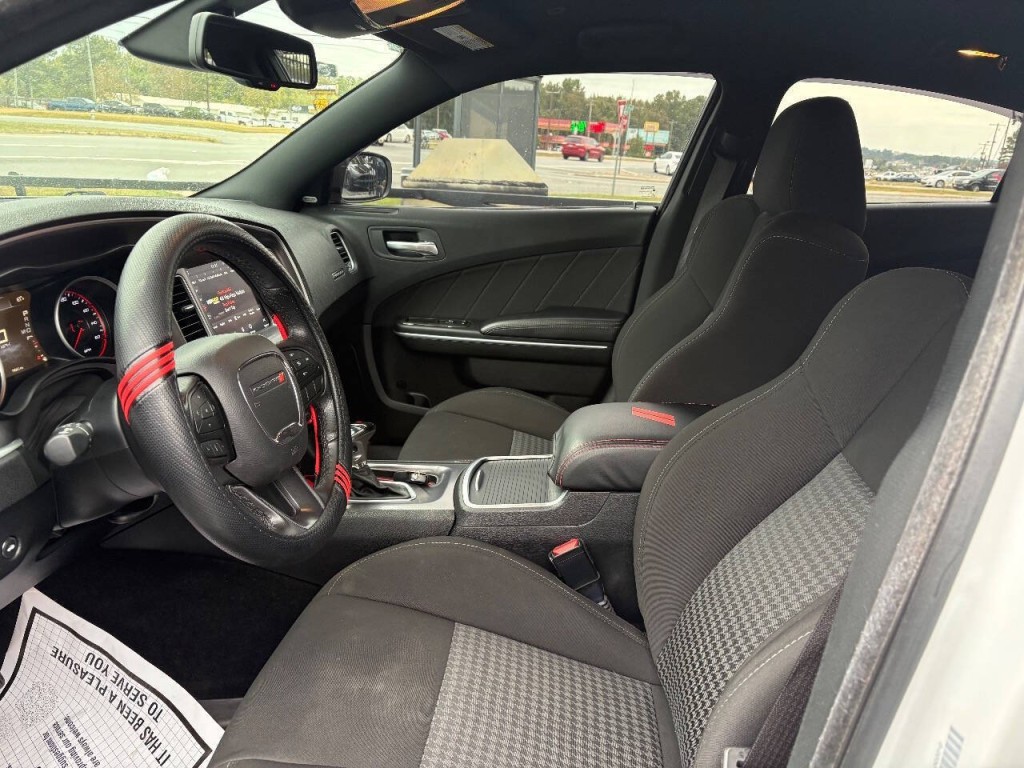 2021 Dodge Charger Image 11
