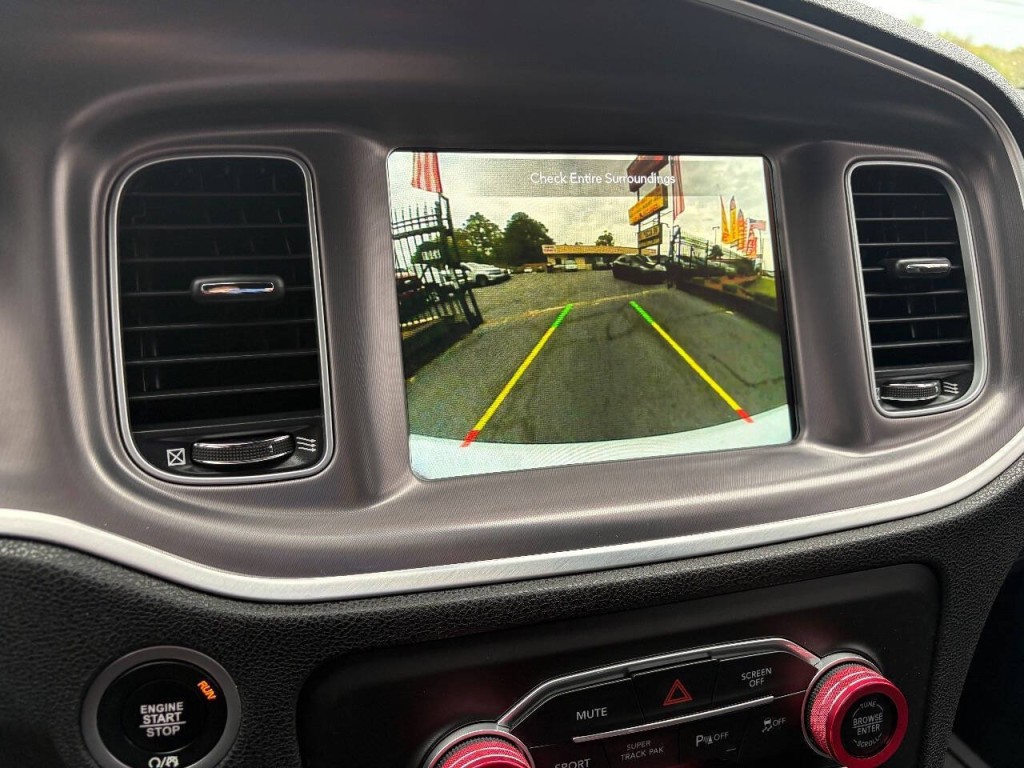2021 Dodge Charger Image 14