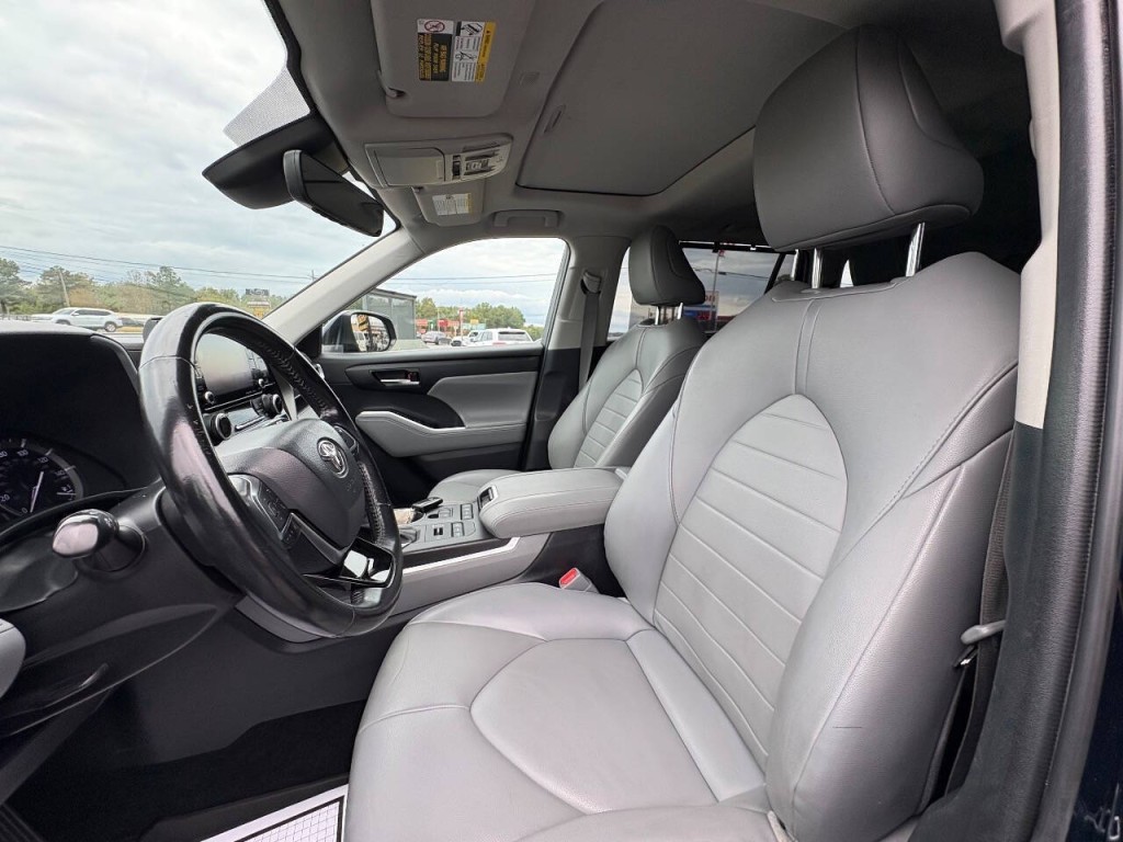 2021 Toyota Highlander Image 11