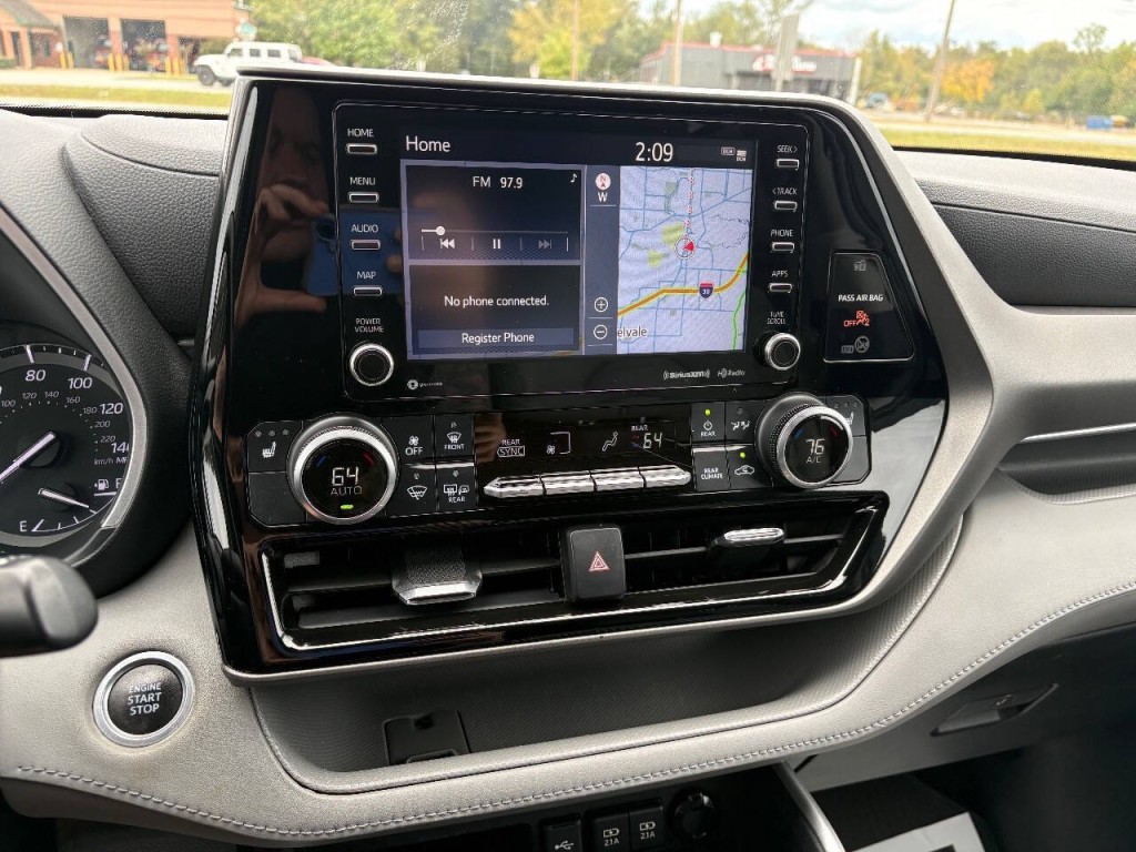 2021 Toyota Highlander Image 15