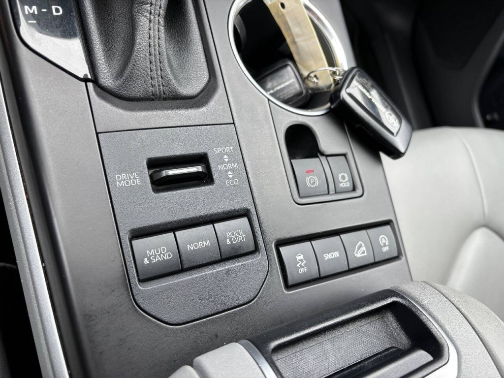 2021 Toyota Highlander Image 17