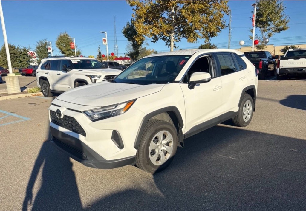 2023 Toyota Rav4 Image 2