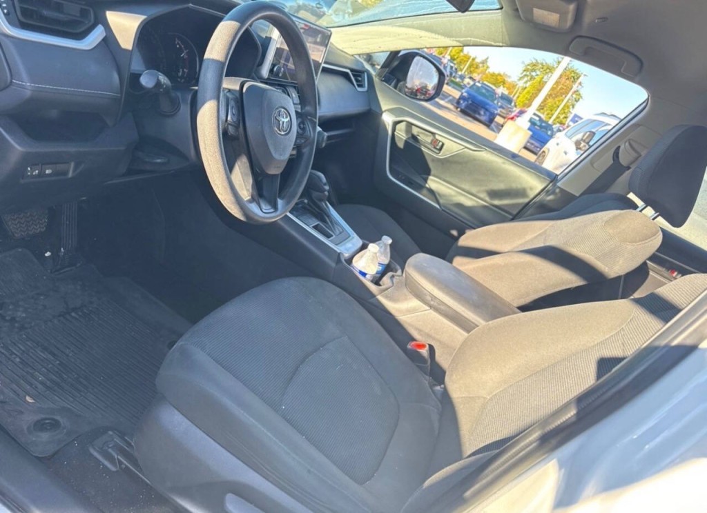 2023 Toyota Rav4 Image 7
