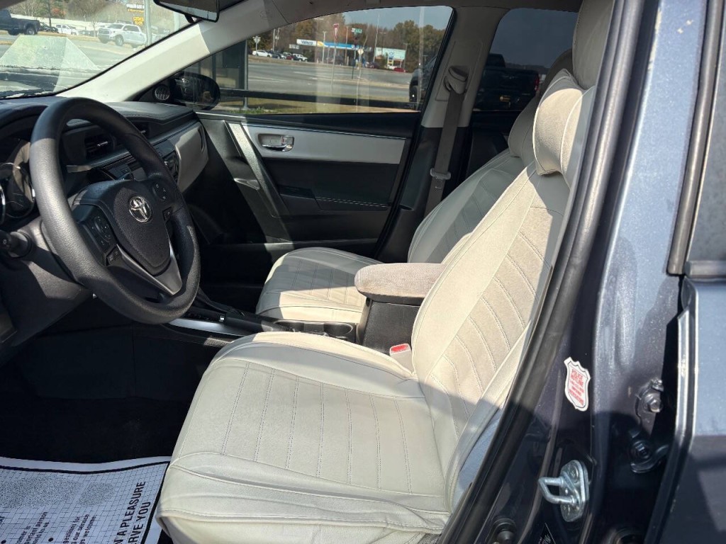 2016 Toyota Corolla Image 10