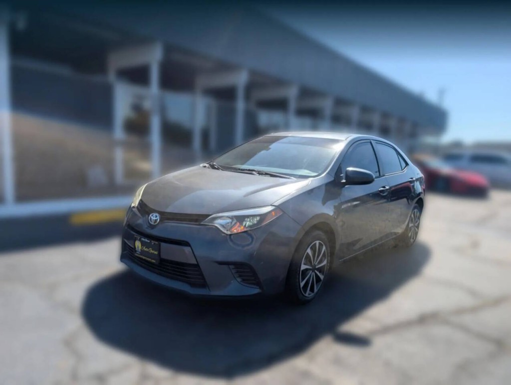 2016 Toyota Corolla Image 1