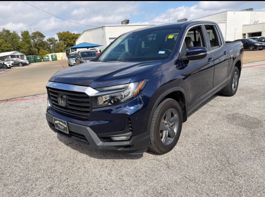 2022 Honda Ridgeline Image 2