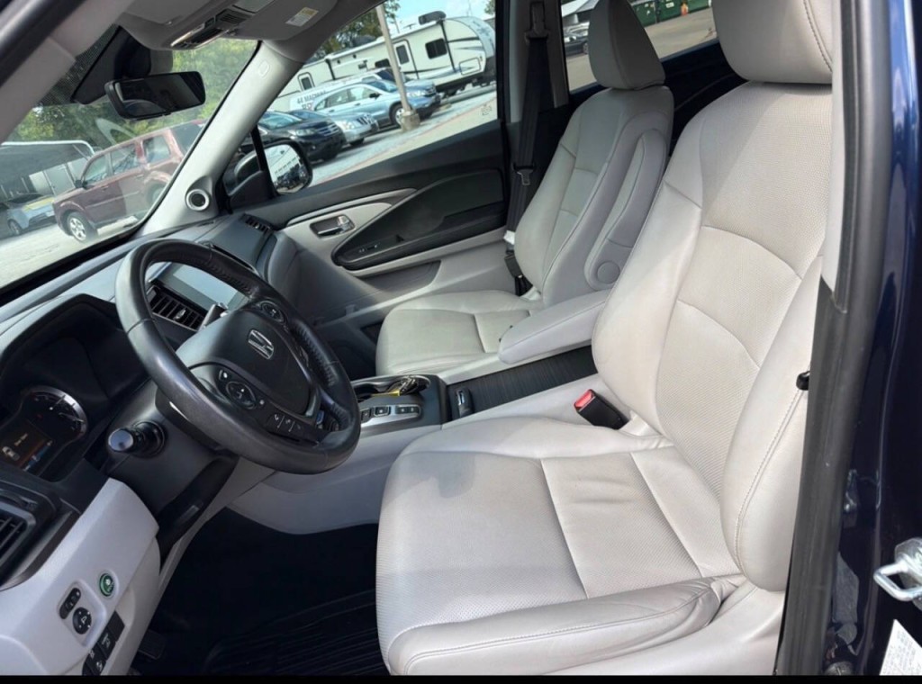 2022 Honda Ridgeline Image 6