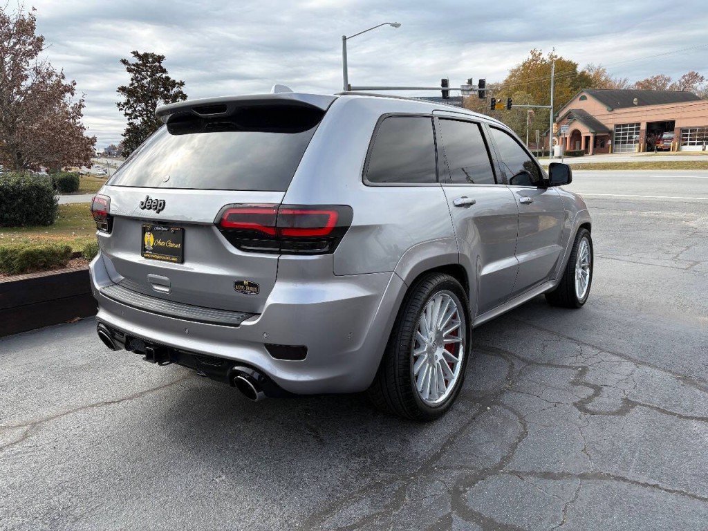 2017 Jeep Grand Cherokee Image 5