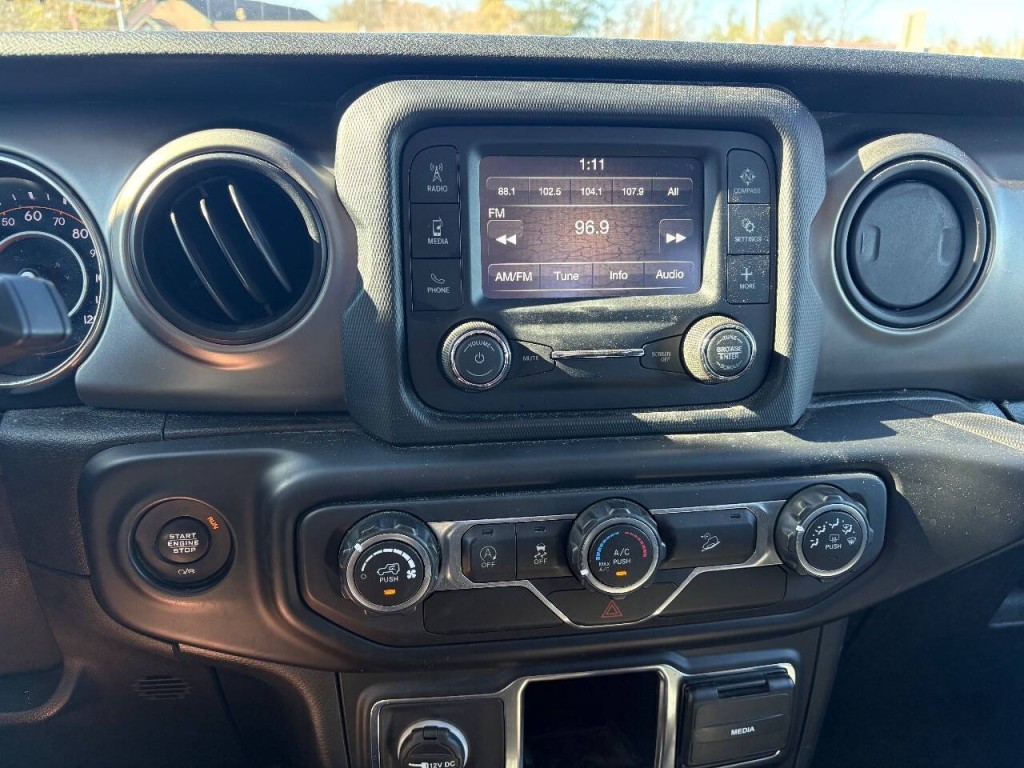 2020 Jeep Wrangler Image 11