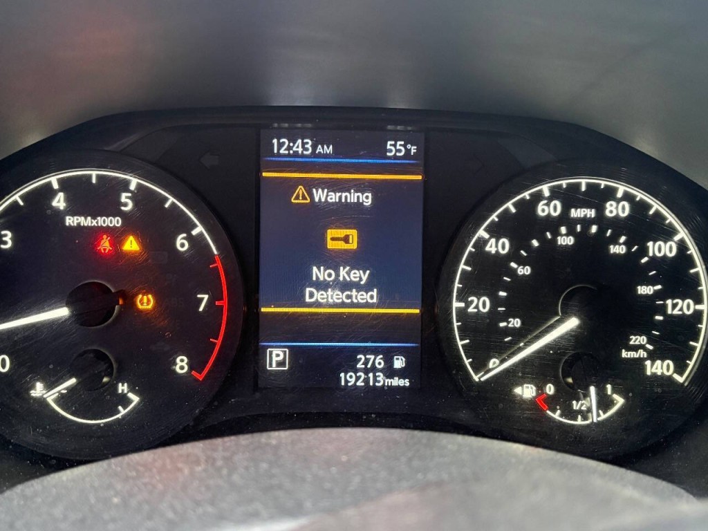 2022 Nissan Altima Image 10