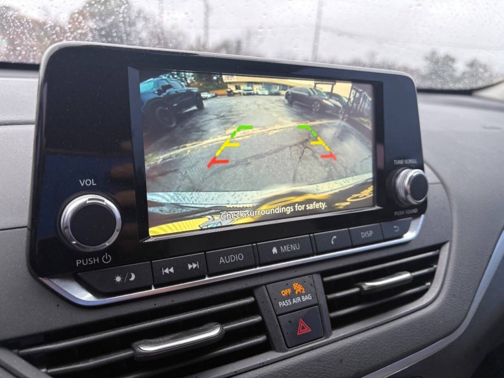 2022 Nissan Altima Image 12