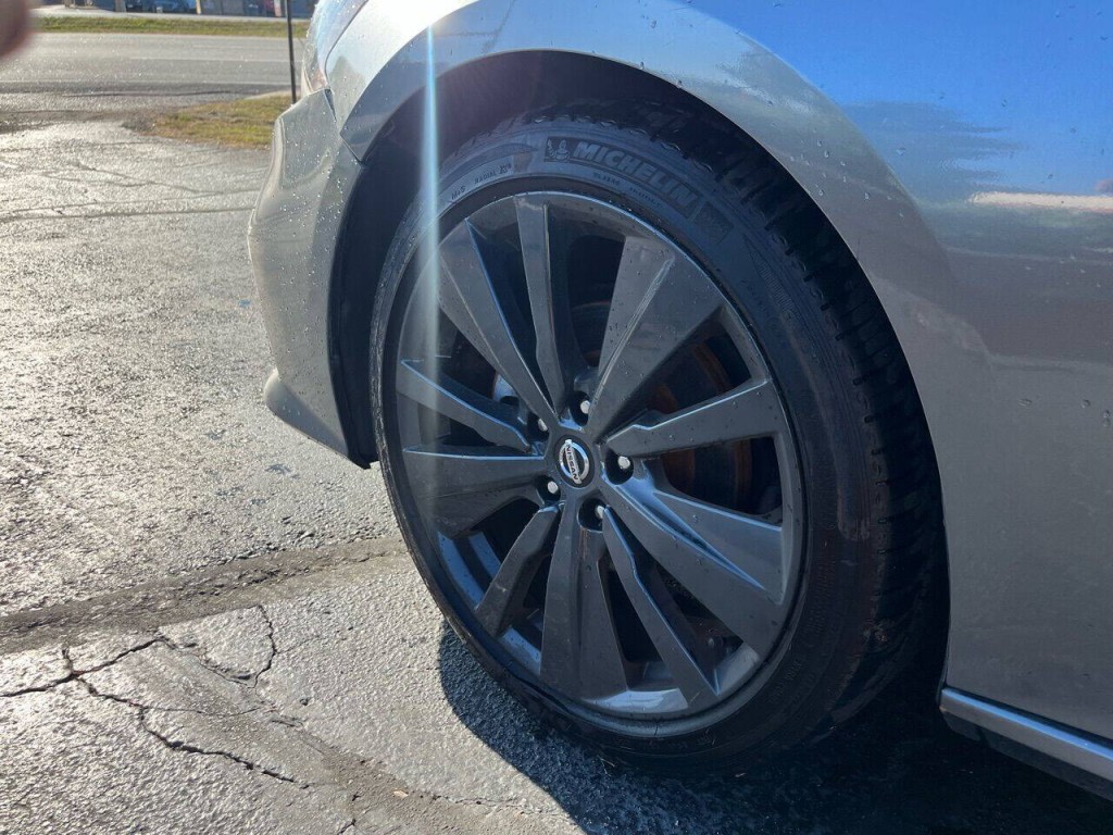 2022 Nissan Altima Image 8