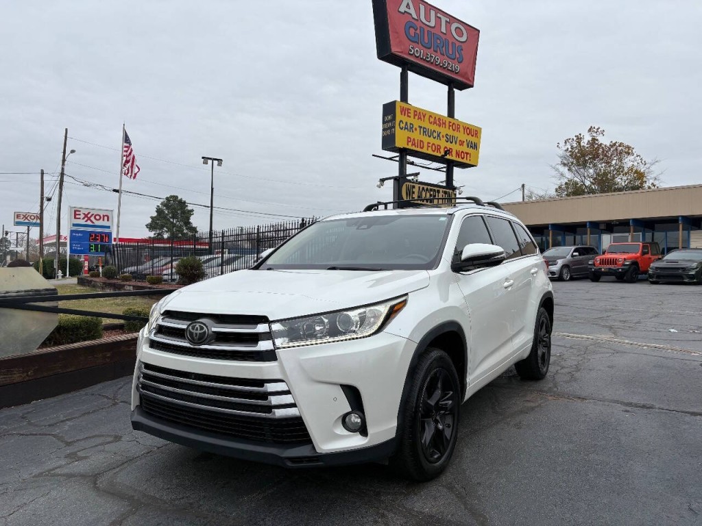 2018 Toyota Highlander Image 2