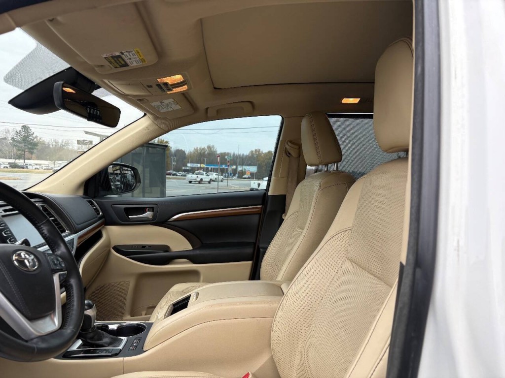 2018 Toyota Highlander Image 9